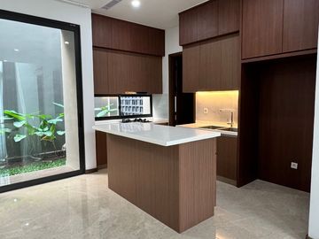 Want to sell Rumah Mewah di Zora Kanade  BSD City