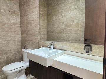Want to sell Rumah Mewah di Zora Kanade  BSD City