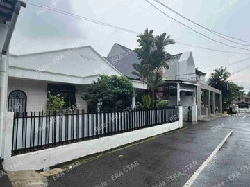 Rumah Luas Dalam Komplek Perumahan Di Cipinang Jakarta Timur