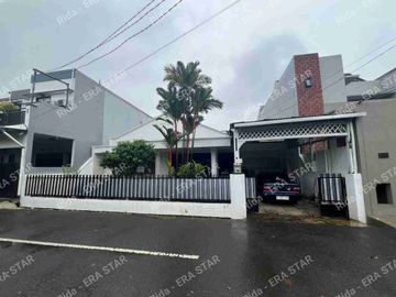 Rumah Luas Dalam Komplek Perumahan Di Cipinang Jakarta Timur