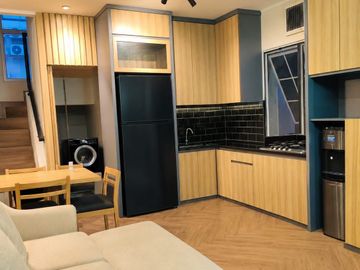 Disewakan Rumah 3 Lantai Full Furnished Di Vanya Park Alesha House BSD