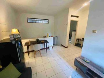 Di Jual Rumah hanya 3 menit (1 km) ke LRT Cikunir 1