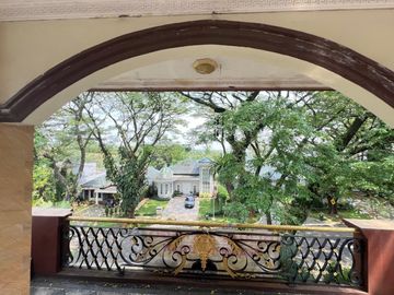 Dijual rumah elegan siap huni   Sentul City – Mediteranian Golf Hijau Raya