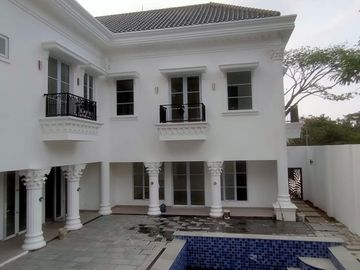 Dijual rumah cantik mewah di Sentul City  Cluster Mediteranian Golf Hijau