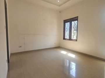 Dijual Rumah Siap Huni di Kawasan Singgasana Pradana Bandung