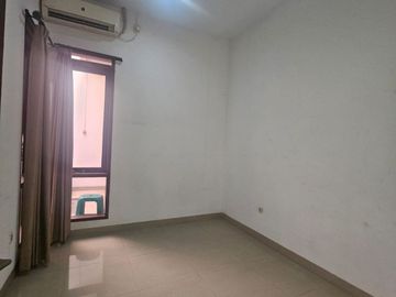 Dijual Rumah Siap Huni di Kawasan Singgasana Pradana Bandung