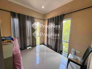 Dijual Rumah Hook 3 Lantai Furnished Bellavista Batam Center