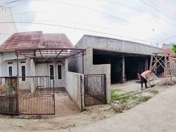 Dijual 1 rumah + 3 unit ruko harga 435 juta nego luas tanah 215 meter