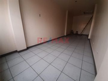 Venta De Local Comercial En Avenida Naranjal Los Olivos