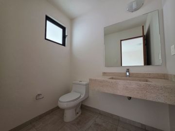 CASA EN RENTA RESIDNECIAL MARROKA, LEÓN GUANAJUATO