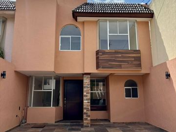 CASA EN VENTA FRACC JACARANDAS POR GALERIAS SERDAN  1CV  F187