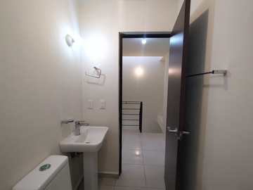 CASA EN VENTA EN VISTA SUR – COTO MILÁN, TLAJOMULCO