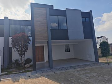 Casas en Venta Nueva en Fraccionamiento Vid en Cuautlancingo