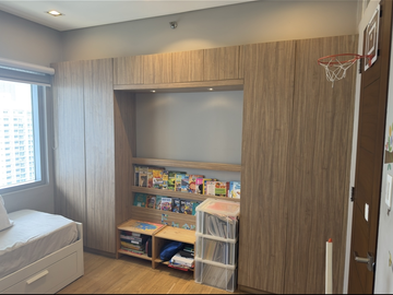Combined 3BR Unit with 2 Parking in The Infinity BGC for Sale