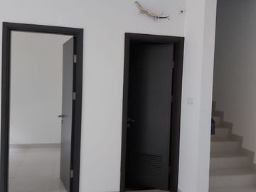 Rumah 2 Lantai dan Ada Attic Room di Jakarta Garden City Cakung!
