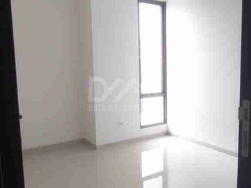 Dijual Capat BU Rumah cantik di Graha Raya