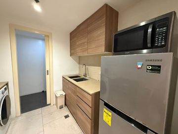 2 Bedroom for Rent in One Shangri La Place