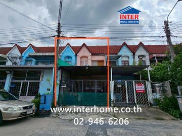 Two-story townhouse, 20 square wah. Located behind Pa Phorn Market, Soi Phaholyothin 52, Intersection 33, Phaholyothin Road, Sai Mai District, Bangkok