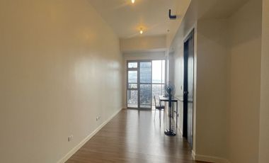 FOR SALE! 2 Bedroom High-floor Unit in Park Triangle Residences, BGC, Taguig City