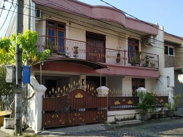 RUMAH Semolowaru Elok , Bonus: 3 AC Mesin Cuci Kulkas Pompa air Kursi Tamu