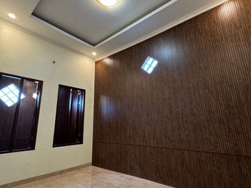DIJUAL RUMAH 2 LANTAI DI  SEMANGGI - PASAR KLIWON SOLO