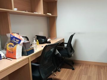 Kantor Area Tb Simatupang di 18 Office Park Luas 133 Sqm Furnished
