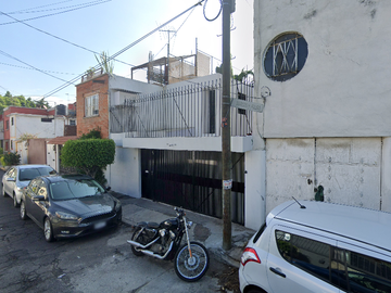 Casa con 3 habitaciones, cerca de Av. Santa Anna, Coyoacan, CDMX.