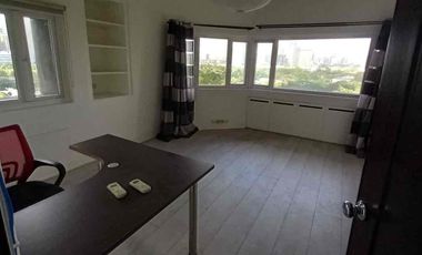 Three bedrooms for Sale in Twin Towers Apartment Ridge
