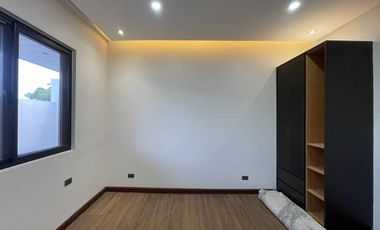 Coloong Valenzuela | House & Lot For Sale - #10281