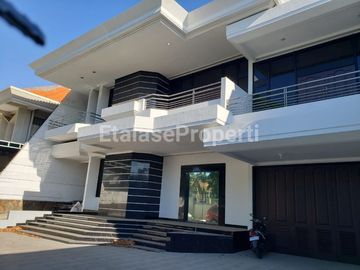 Disewakan Rumah Kantor Di Jalan Arjuna Tidar dekat pusat kota
