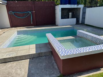 HOUSE WITH POOL FOR SALE IN VALENCIA ID 14919