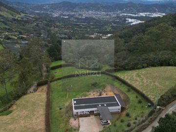 Casa campestre en Parcelación abierta