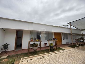 Casa campestre en Parcelación abierta