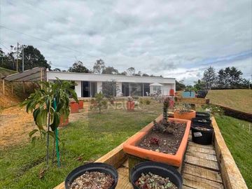 Casa campestre en Parcelación abierta