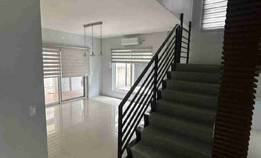 Palms Pointe Alabang House for Sale
