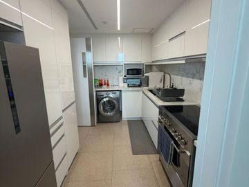 3-Bedroom Penthouse Unit for Sale in One Shangri-la Place, Mandaluyong City