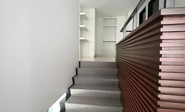 FOR SALE: 4 Bedroom House and Lot in Palms Pointe, Filinvest Alabang, Muntinlupa City