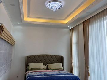 Dijual Cepat Rumah Riviera Metalnd Puri Fully Furnish