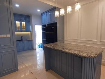 Dijual Cepat Rumah Riviera Metalnd Puri Fully Furnish