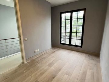 JUAL RUMAH MINIMALIS 2 LT ,SIAP HUNI DI GRAND HARVEST SURABAYA