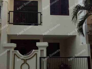 Villa Kalijudan dkt Mulyosari Sutorejo Pakuwon Babatan