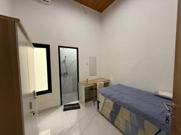 Kos Putra Siap Huni 200 meter ke UPN dan 5 Menit ke Rungkut Industri