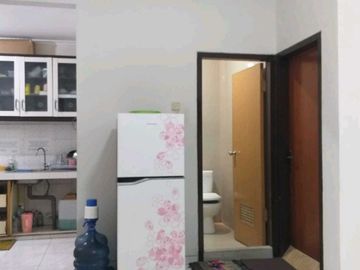 RON.A2322 KOST STRATEGIS DI BARATA JAYA SURABAYA LOKASI TENGAH KOTA NYAMAN