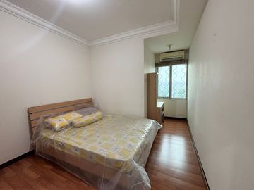 Sewa Apartemen Galeri Ciumbuleuit 1 Tipe 2 Bed Room, Furnished, Lantai 9