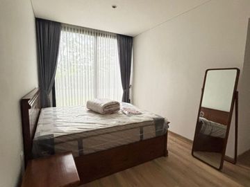 Disewakan Rumah Mewah Furnish di Kawasan Elite Lyndon Nava Park BSD