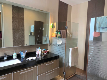 DIJUAL RUMAH NUANSA VILLA DI PONDOK HIJAU GOLF GADING SERPONG