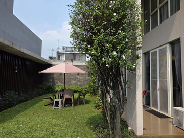 DIJUAL RUMAH NUANSA VILLA DI PONDOK HIJAU GOLF GADING SERPONG