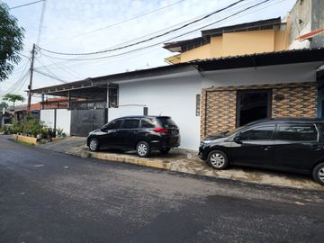 Dijual Rumah Hook Strategis - Cengkareng Hadap Timur & Utara
