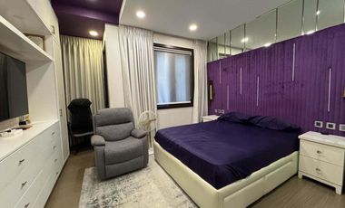 Townhouse in South Triangle QC