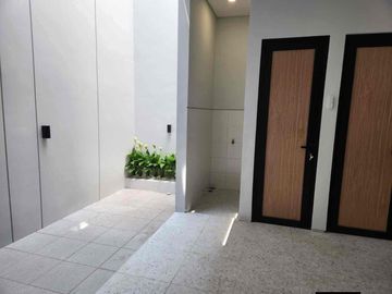 DIJUAL CEPAT RUMAH PROGRESS 2LT
HANYA 200 METER KE MASJID AL-AKBAR GAYUNGSARI SURABAYA
